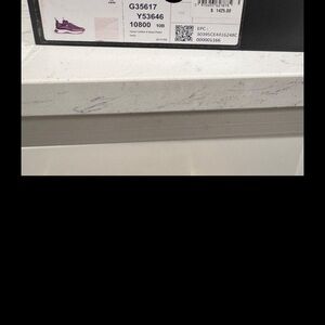 NOT FOR SALE CHANEL Women's CC Logo Sneakers